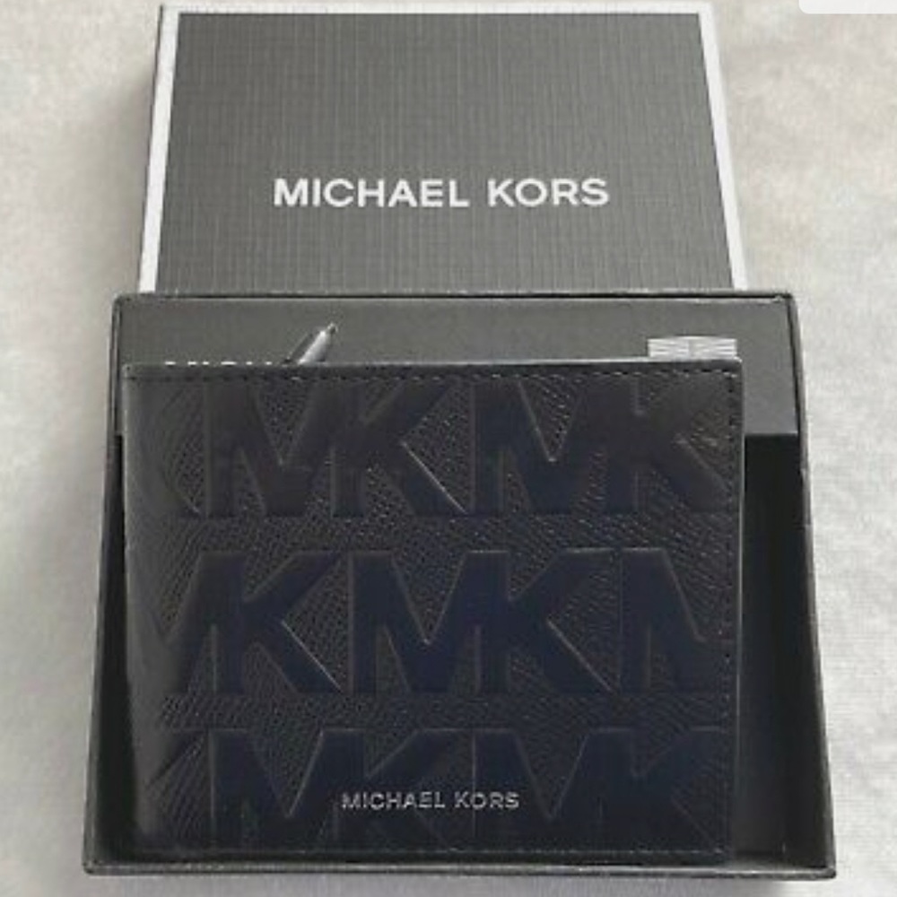 SOLD-Michael Kors Mens Andy - Picture 1 of 4